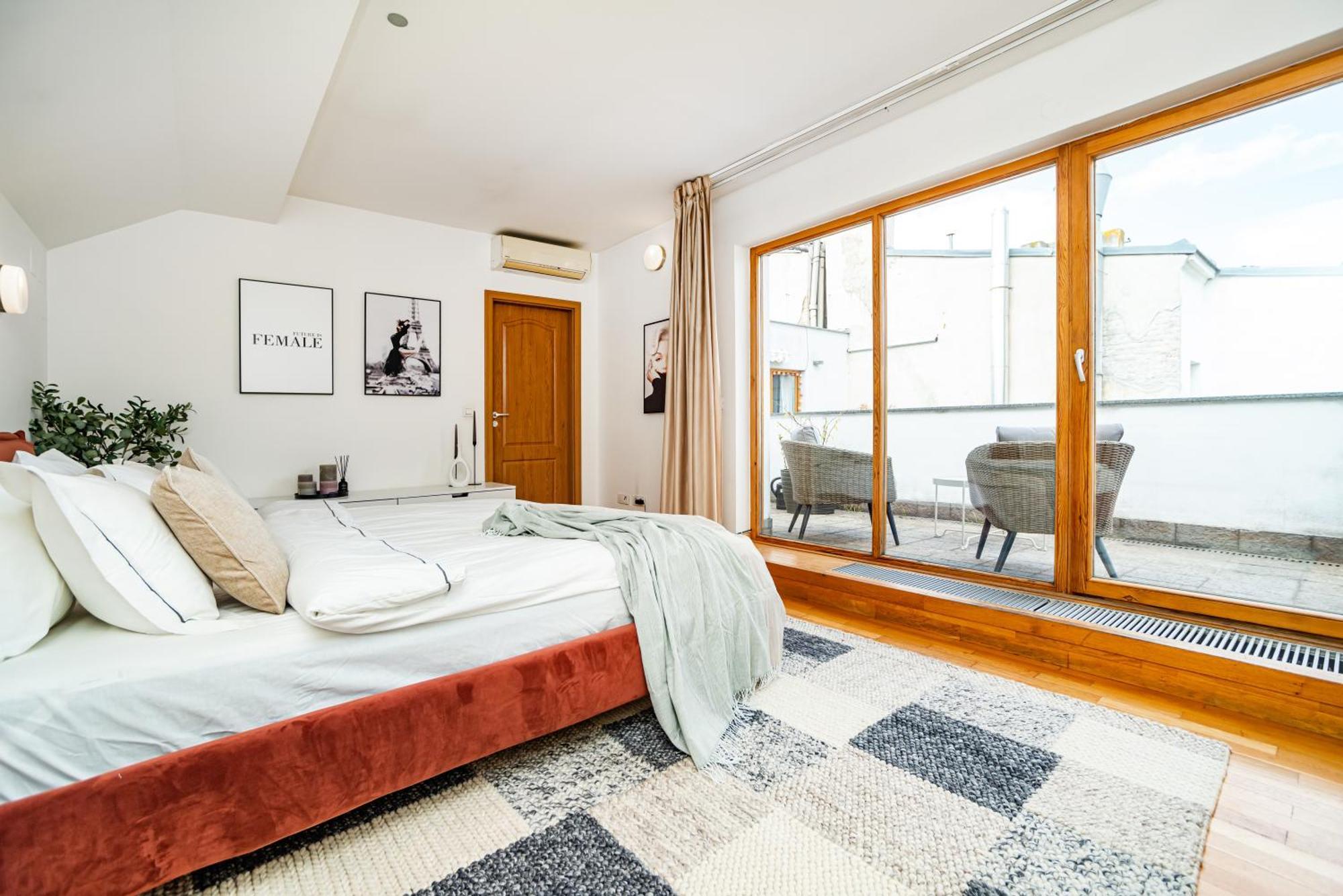 Lavish And Chic Duplex Apartment Praga Exterior foto